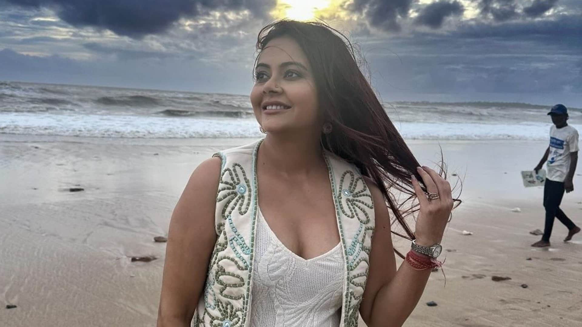 Devoleena Bhattacharjee slam Dalljiet Kaur husband Nikhil Patel was spotted with his girlfriend