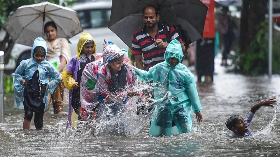 Heavy rains wreak havoc in Uttarakhand, temporary bridge broken in Yamunotri Dham