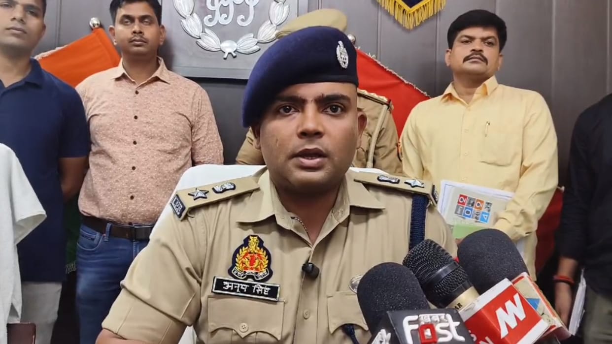 Amethi Police exposed the case of Urmila murder.