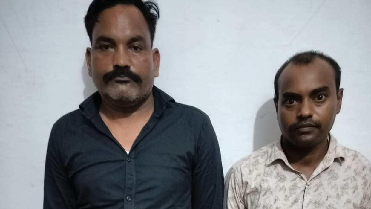 Amethi: UP STF arrested two who were going for murder.