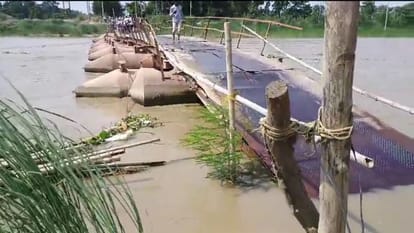 Bihar: Chachari bridge of Atrar Ghat washed away due to rising water level of Bagmati, Pipa bridge submerged