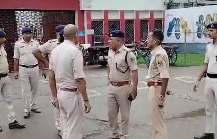 Bihar News: Two youths shot in Patna, condition of both is critical; Ruckus on the road in protest; Digha