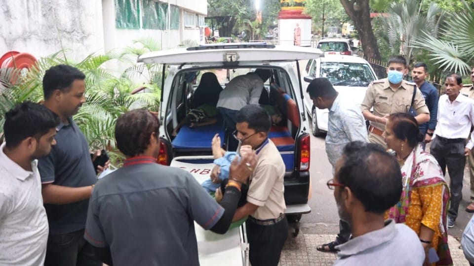 Shri yougpurush dham baudhik vikas school students children died indore news