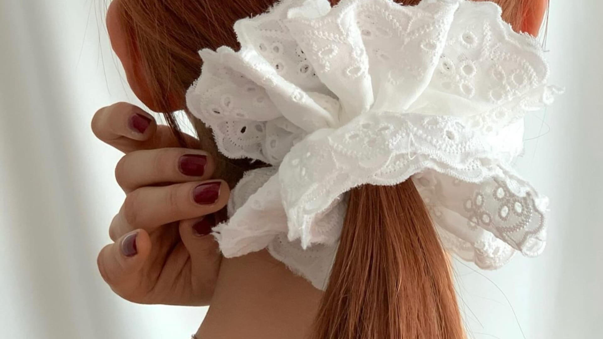 trendy Hairstyle With Scrunchie How to Wear a Scrunchie in different way