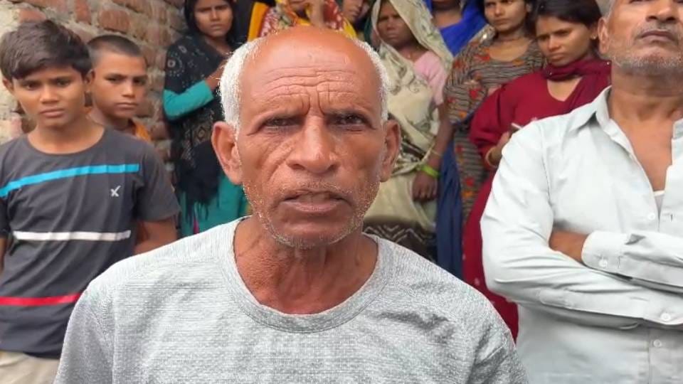 People narrated scene who returned after Hathras incident they saved lives by running over pile of dead bodies