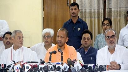 CM Yogi confirmed the death of 121 devotees