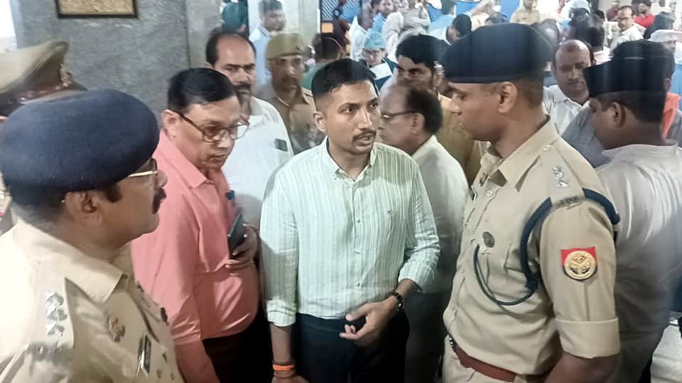 Hathras Stampede News Questions arise about Bhola Baba satsang stampede video news in Hindi