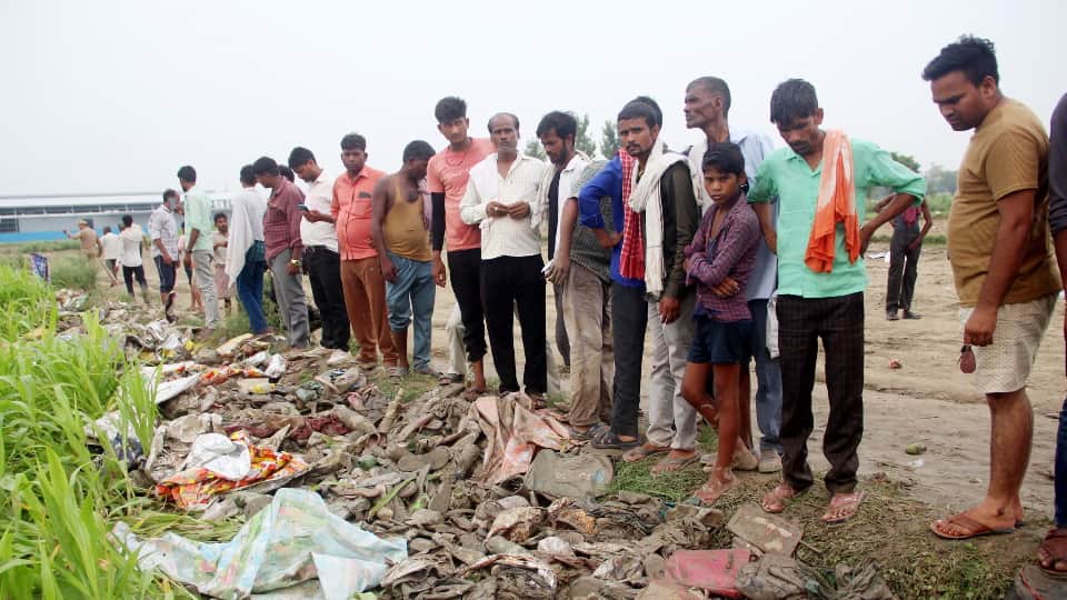 Hathras Stampede mobile phones and cameras were not allowed inside witness told the reason for stampede