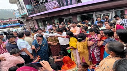 Women anger over water shortage in almora