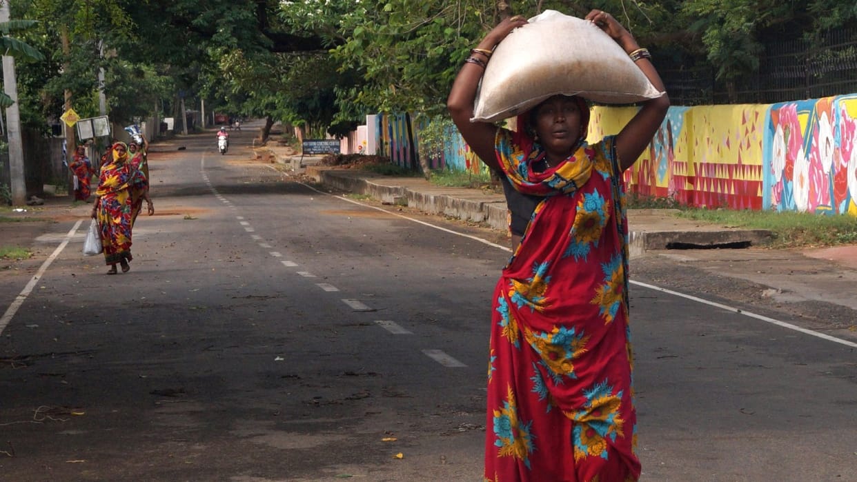 World Bank Report claims 13 crore Indians are extremely poor, daily earning less than Rs 181