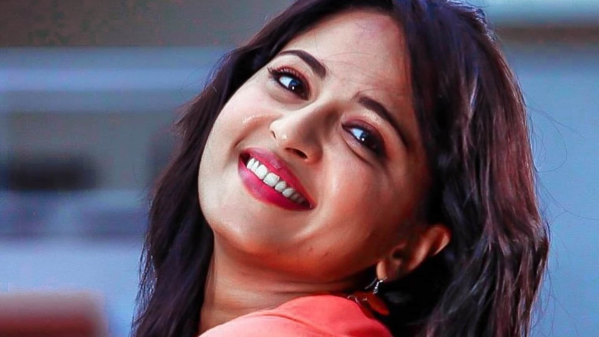 ghaati film first look poster and glimpse to be out tomorrow 7 november 2024 on anushka shetty birthday