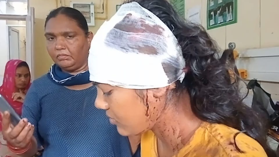 during rain house wall collapsed four family members injured in Moga