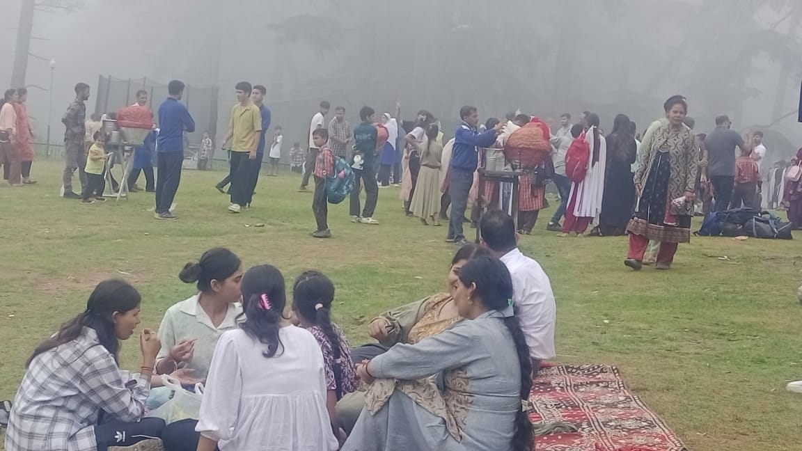 jammu udhampur  Patnitop Weather : First fog of monsoon season in tourist spot Patnitop