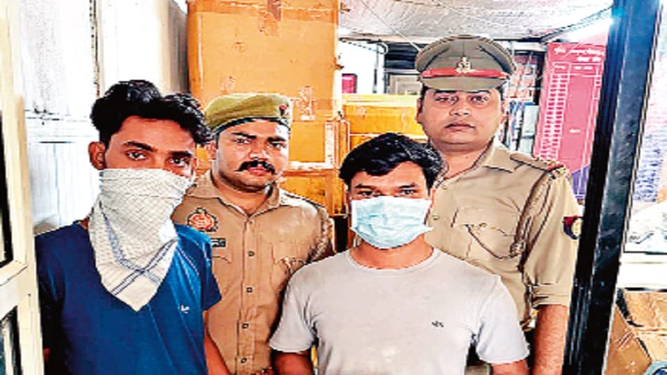 Moradabad: Company manufacturing fake Ayurvedic medicines busted, two arrested