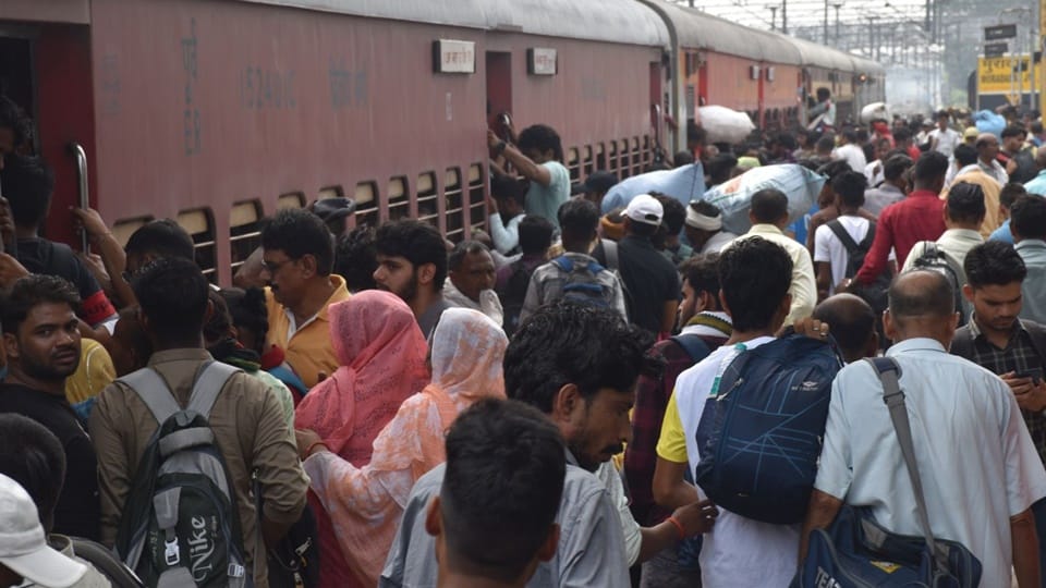 24 trains will cancelled for three months due fog, there will trouble from 2 December to 28 February