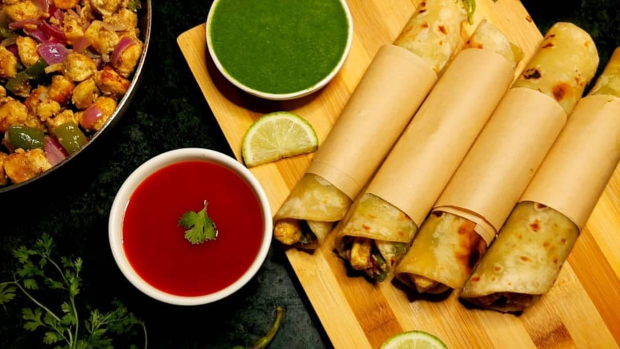 easy Paneer Roll Recipe in hindi ghar par paneer roll kaise banaye