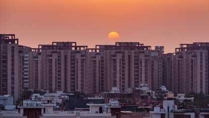 Bookings in the real estate sector picked up between July and September, but new projects slowed down