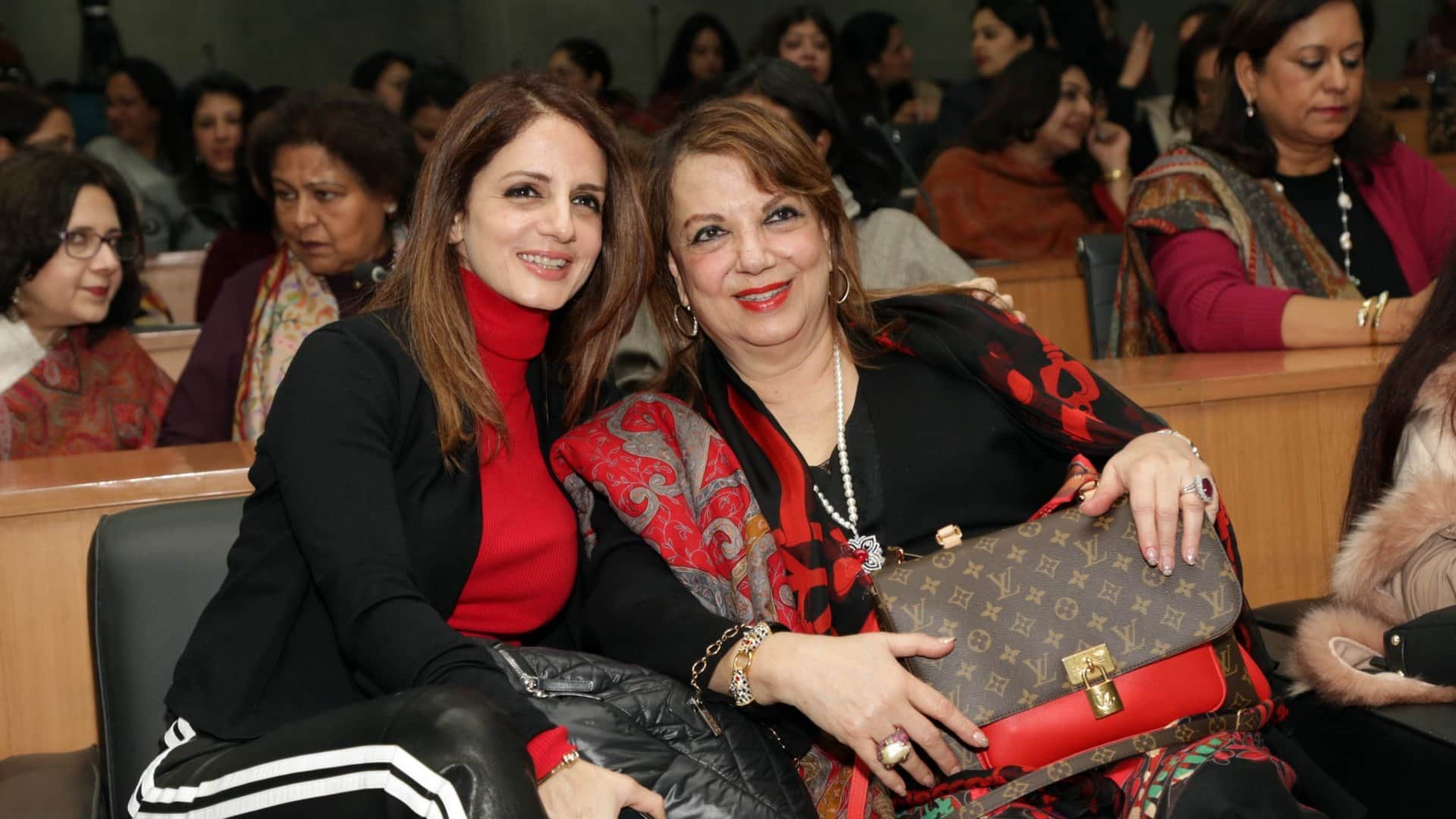 Sussanne Khan mother Zarine Khan opened up about her daughter love and her equation with hrithik Roshan