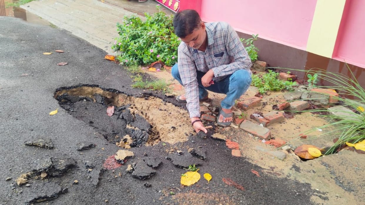 Roads Mau not withstand even two rains some were uprooted and potholes locals angry
