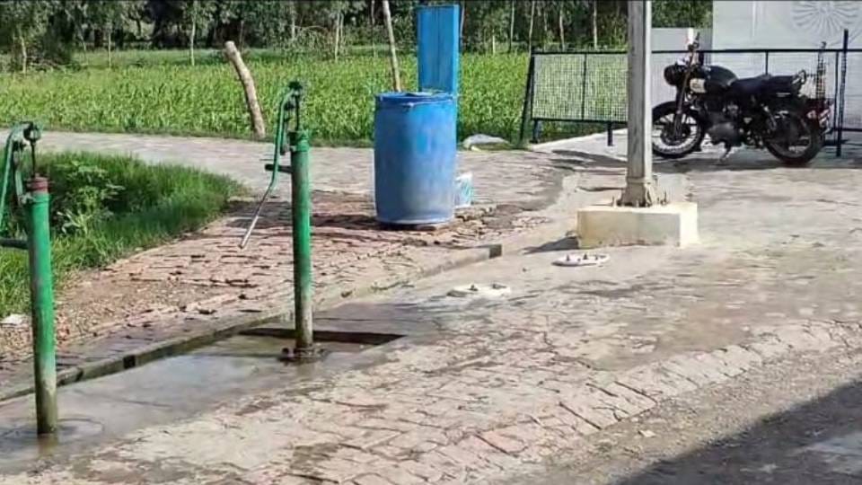 Challenging influence of Baba Sakar Hari farmer uprooted two taps installed in premises
