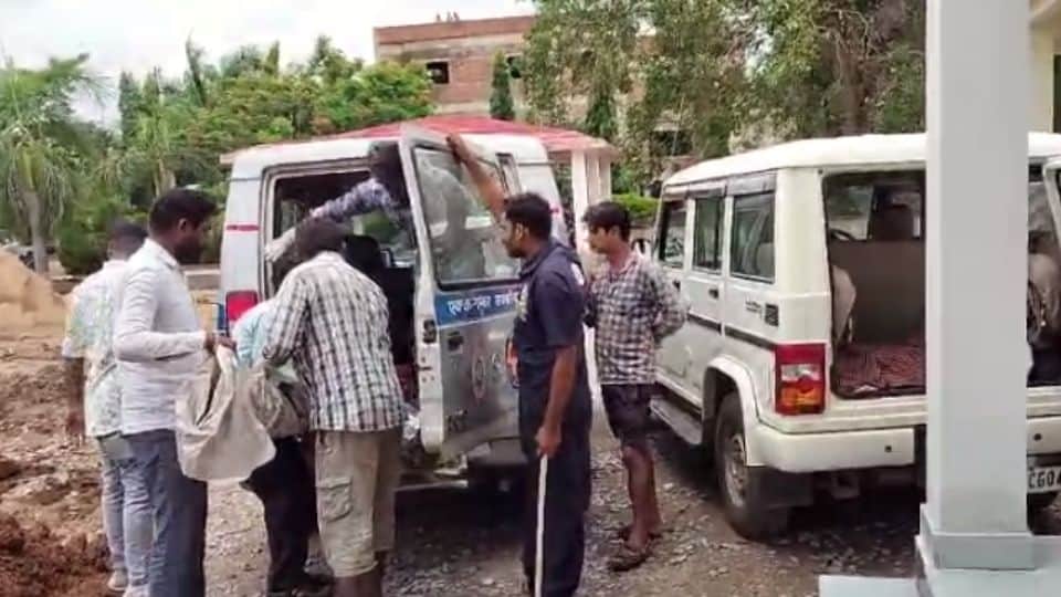 Mother and daughter died in road accident in Mahasamund