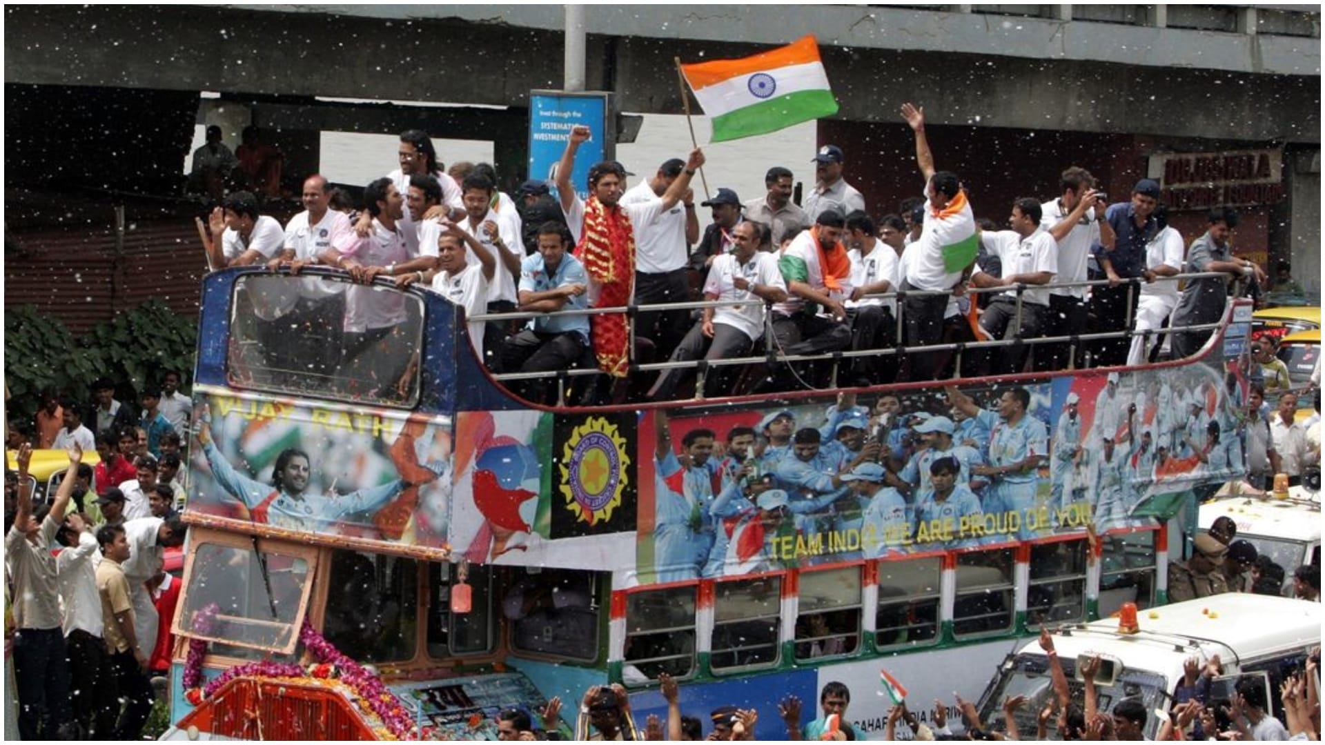 Team India: Dhoni Team India victory parade in 2007, 1000 fans gathered, see 10 Photos of 2007 T20 World cup