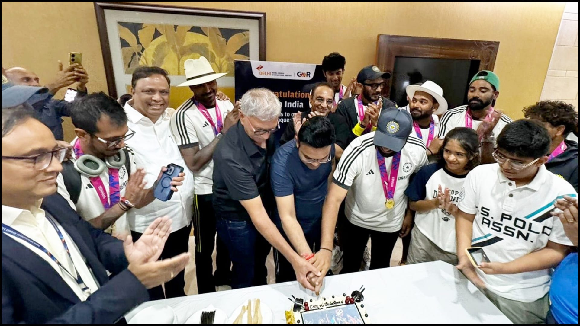 T20 World cup 2024 winner Team India arrival meeting with PM Modi photos