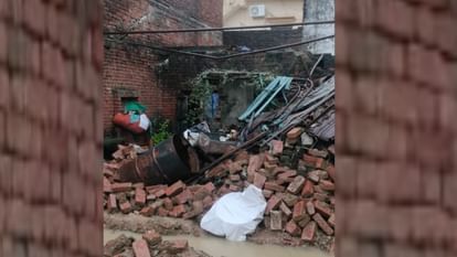 Water logging in Bahraich because of rain.