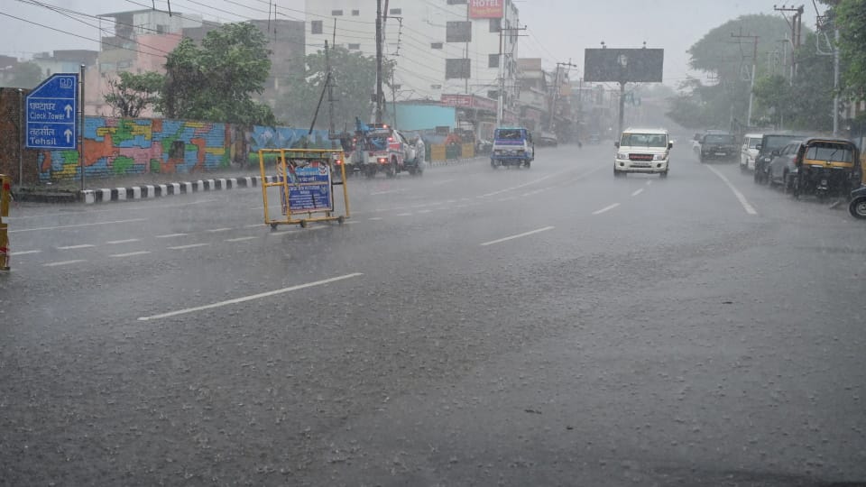 Uttarakhand Weather Heavy Rainfall Yellow Alert Badrinath highway closed All Update