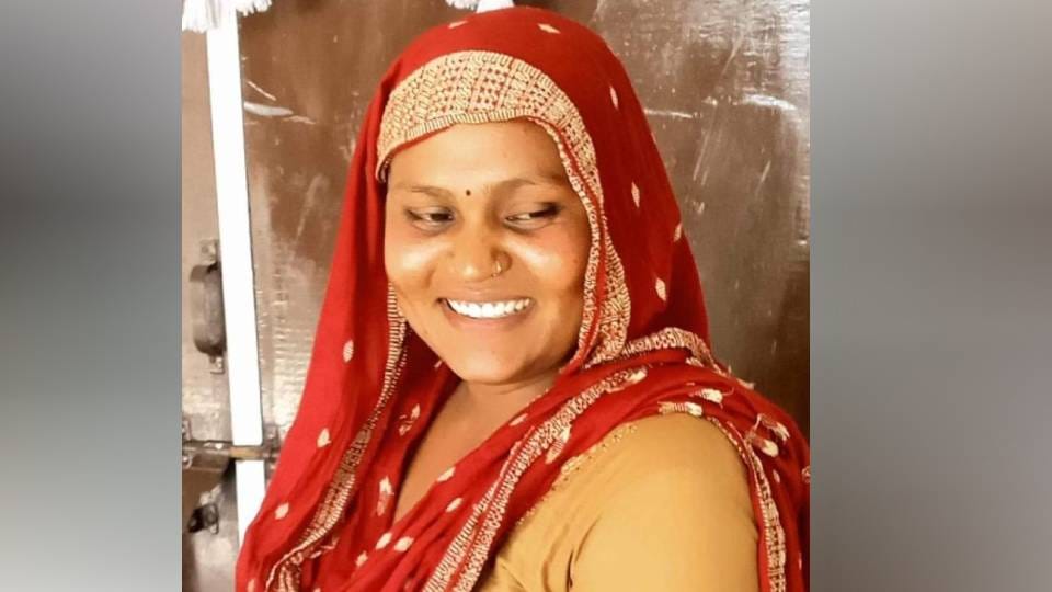 woman died and three others badly burnt when current passed through field in Mathura