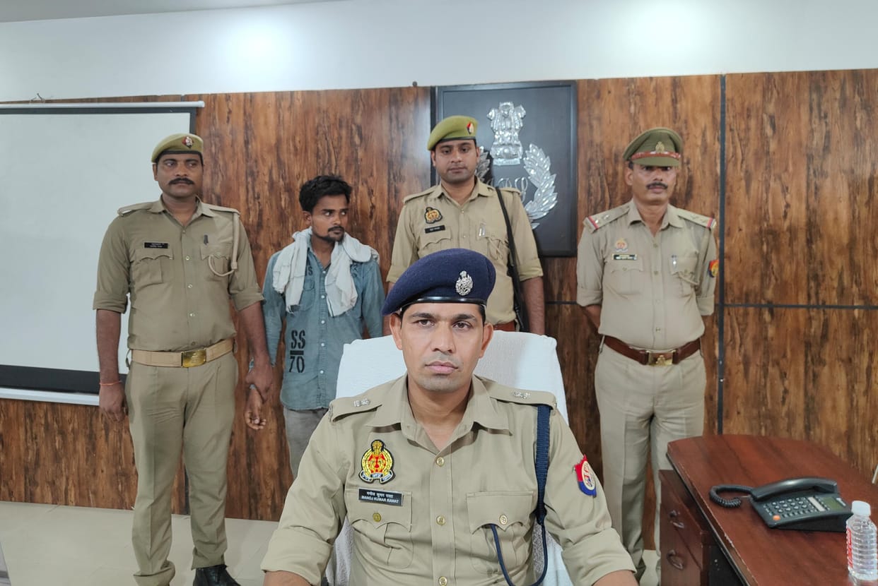 Gonda: A man murdered his friend only for two thousand rupees.