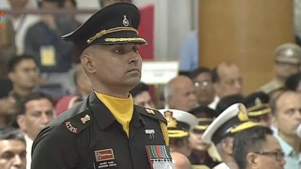 Major Amandeep Jakhar from Salhawas awarded with Shaurya Chakra