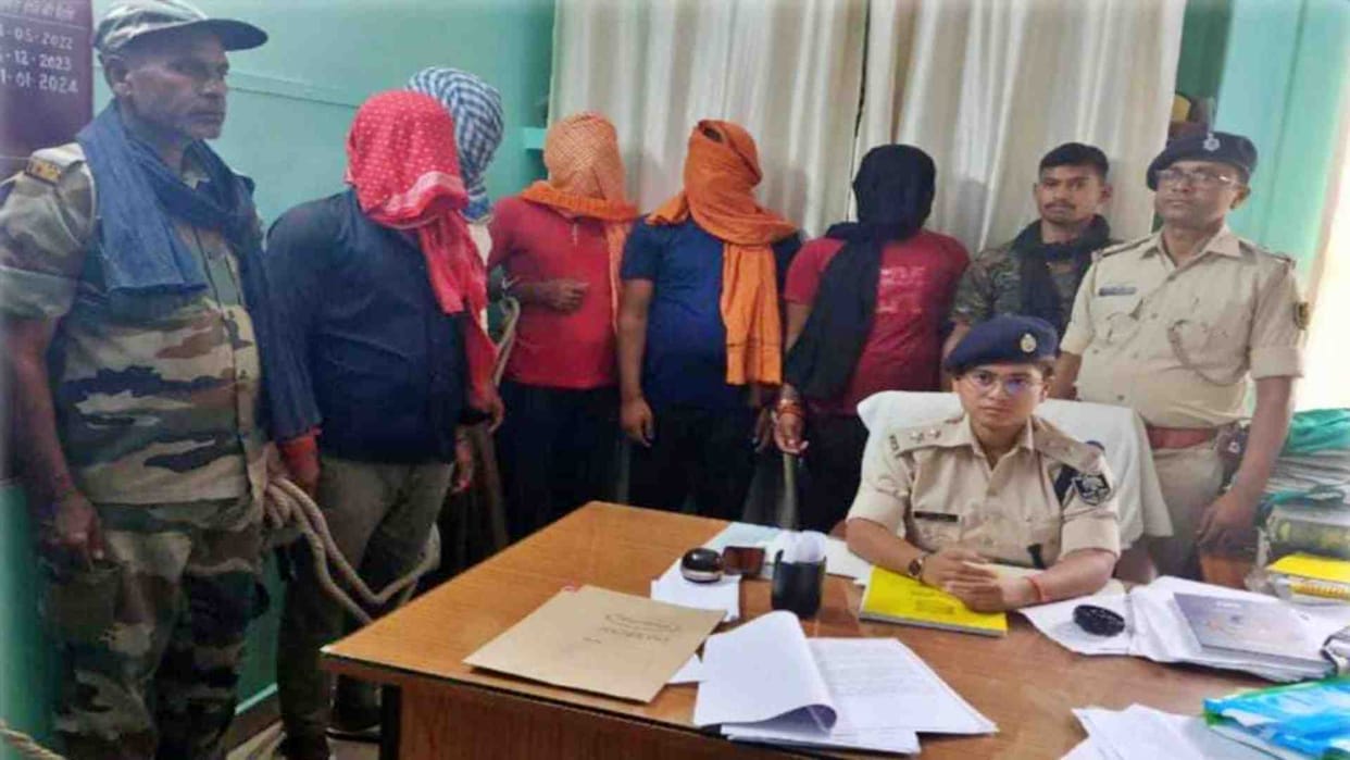 Nawada News: Illegal mining of sand was being done from Nawada on the challan of Gaya