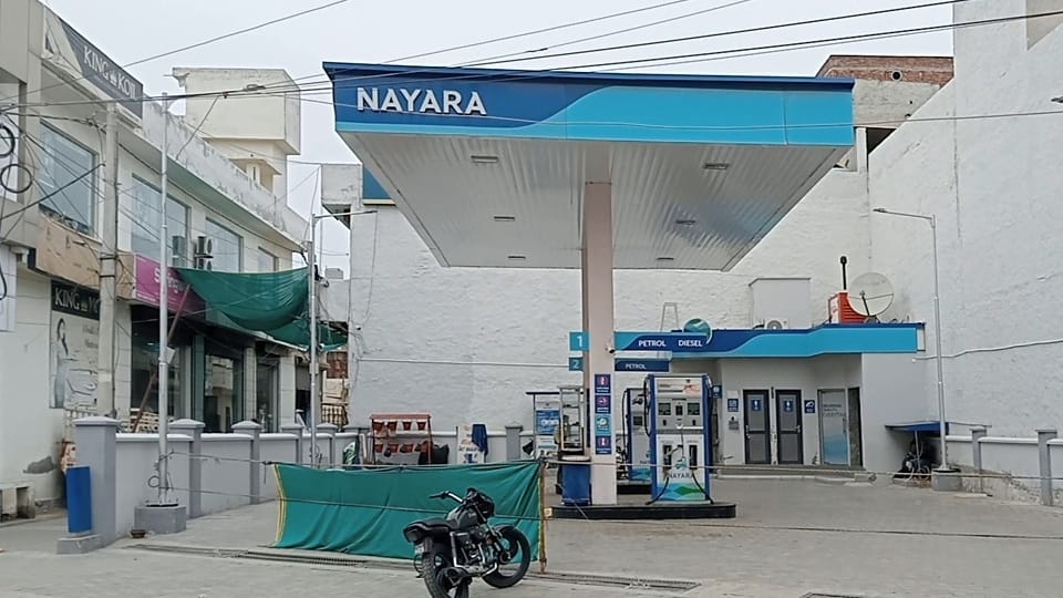 all petrol pumps will closed on saturday in Moga