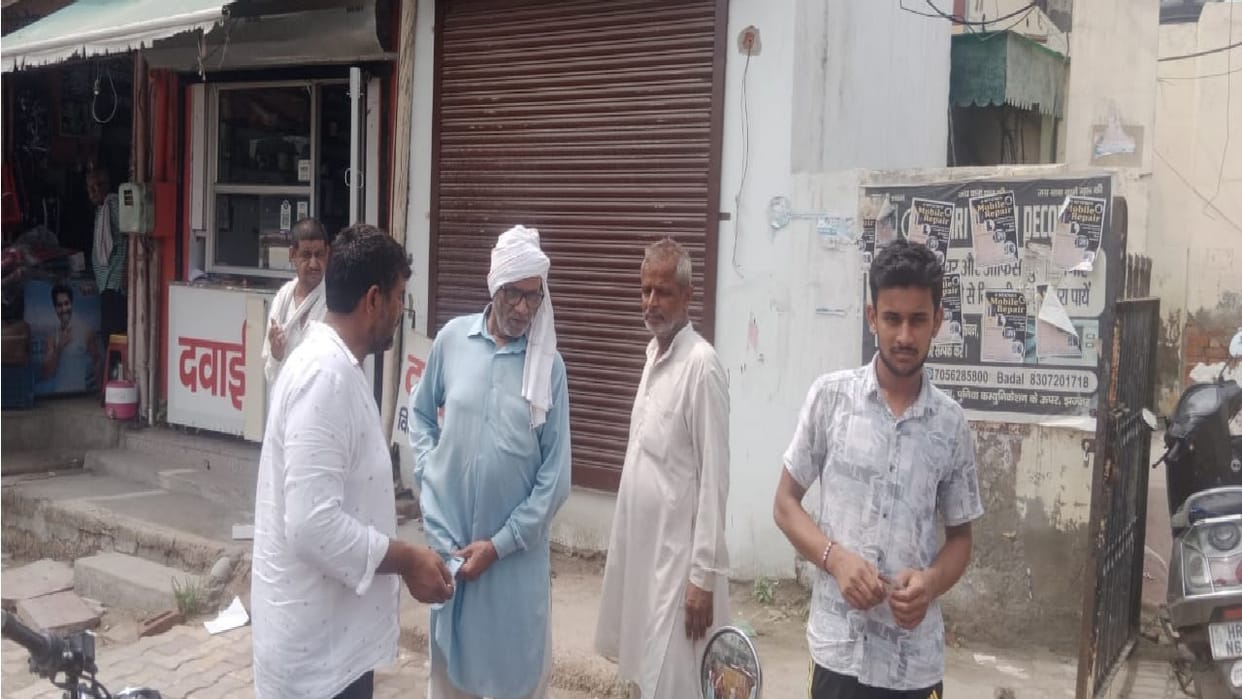 bike riders stole five lakhs from the scooty's trunk In Jhajjar