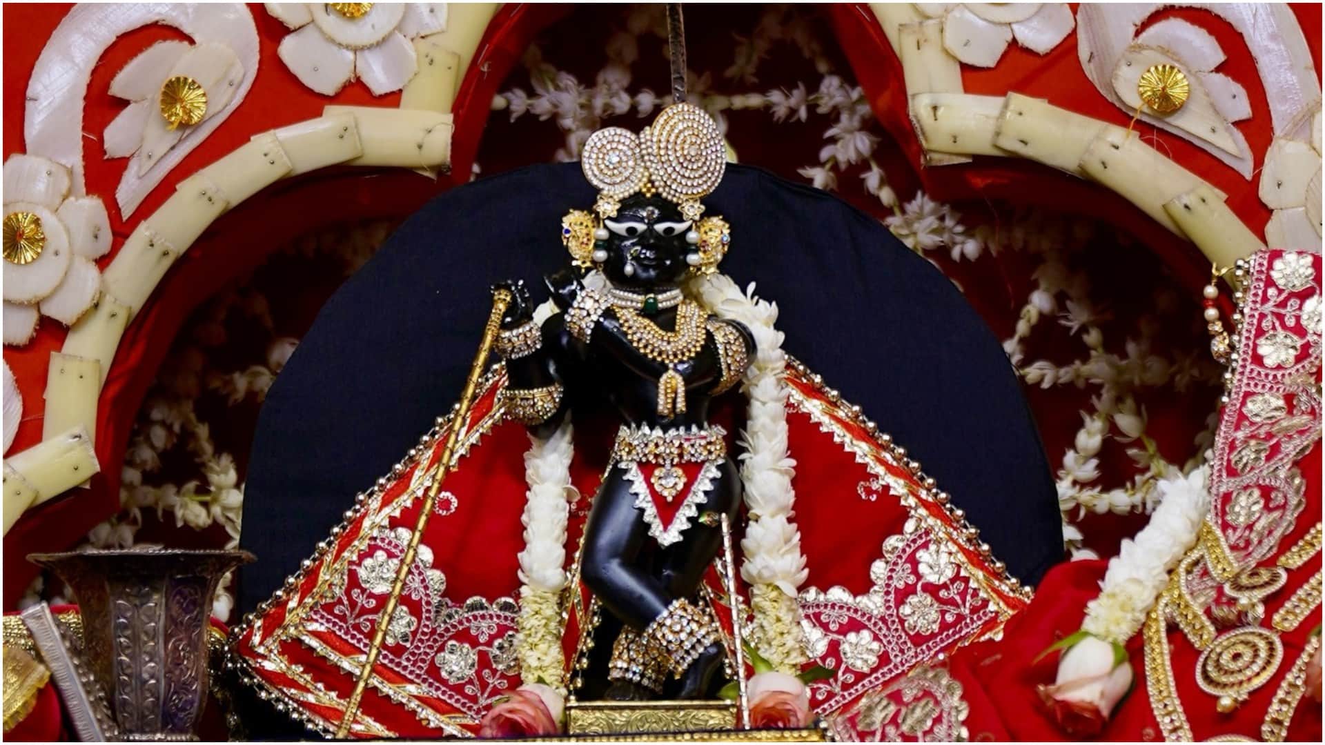 Famous Temples in Vrindavan Banke Bihari Mandir To Prem Mandir Travel Guide Disprj