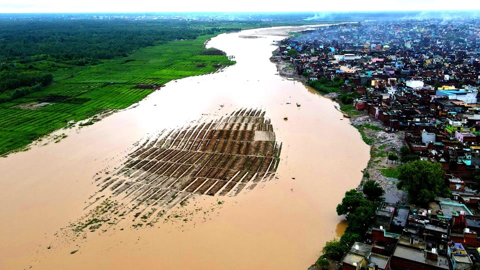 Moradabad: After heavy rain water level of Ramganga river increased, administration issued alert