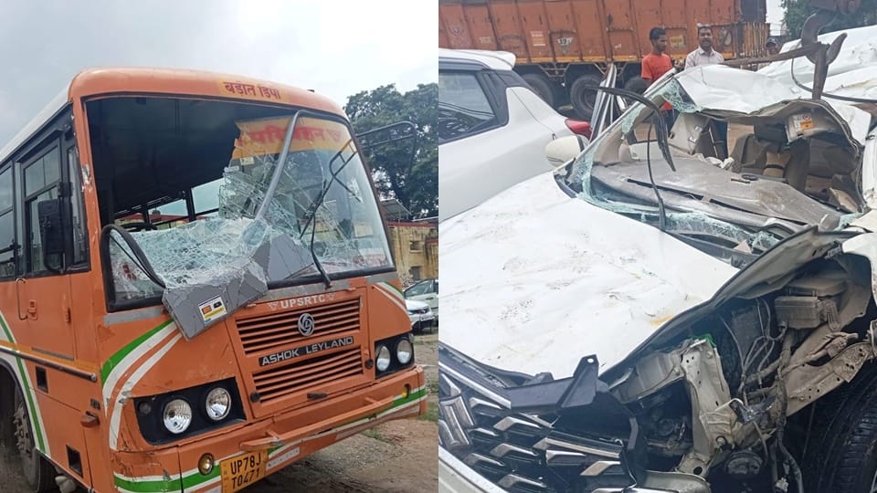 Rampur: Car bounced off after being hit by bus, fell off flyover, Five lives were lost in 30 seconds