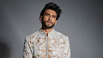 Actor Ranveer Singh and Deepika Padukone shared a fancy picture fans praised Dua father