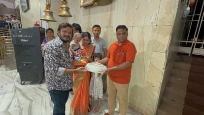 Ujjain Mahakal: In Bhasma Aarti, Shivalinga of Baba Mahakal was decorated with snake