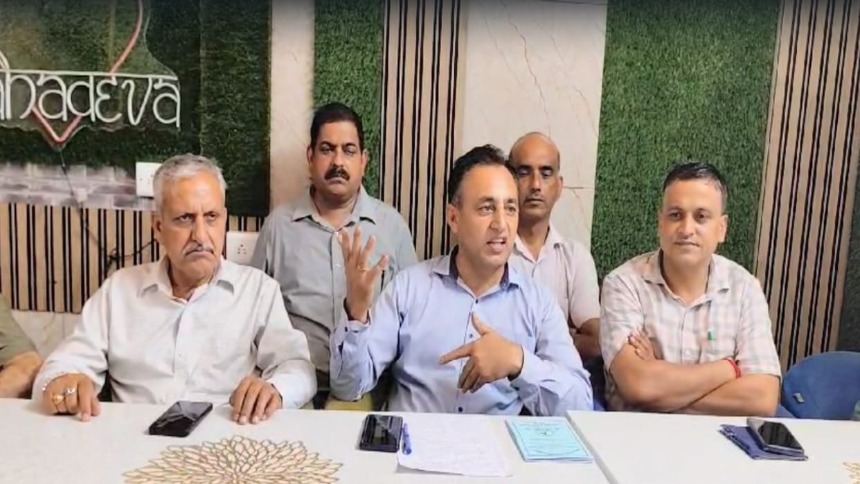 hgtu Virendra Chauhan said- Contract teachers should be regularized, financial benefits should be given from A