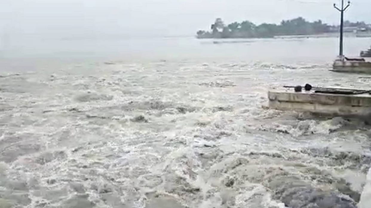 Bihar News High alert issued in Bettiah regarding floods 27 SDRF teams deployed