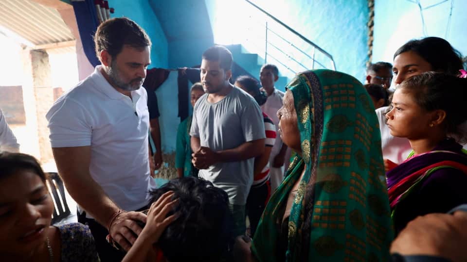 Hathras Stampede Rahul Gandhi Met Relatives of Died People Grandmother and Granddaughter Expressed Pain of De
