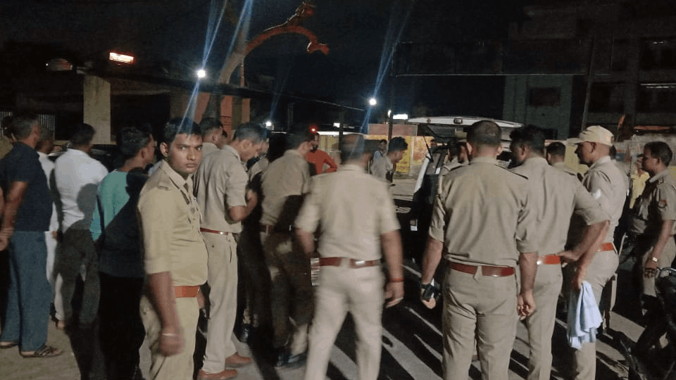 Family members angry with their daughter's love marriage shot the labourer dead