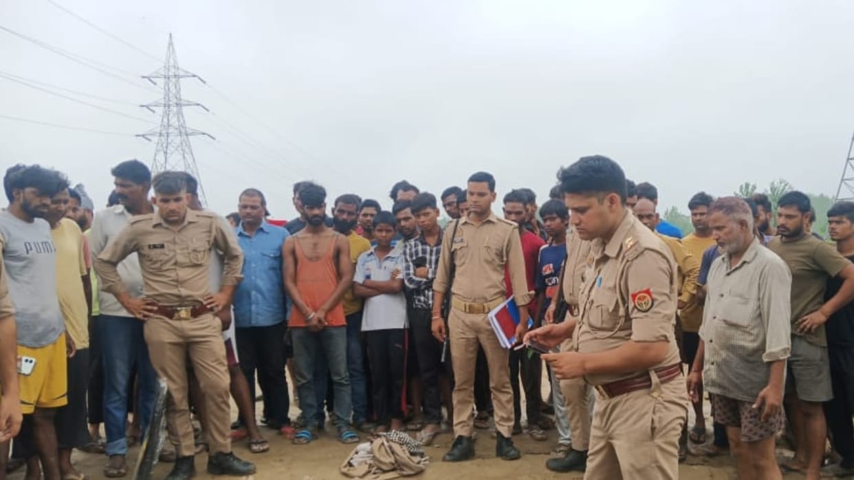 Dead body of youth found in a canal in Bareilly