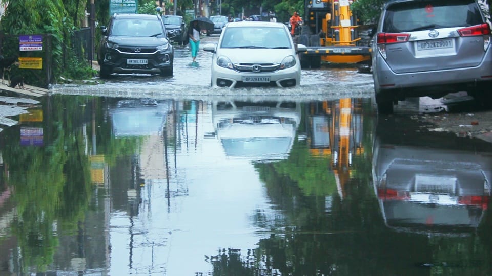 Heavy rain in Moradabad: Waterlogging from city to villages, administration issued alert