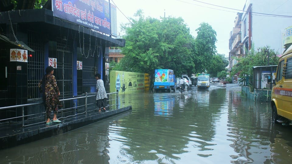 Heavy rain in Moradabad: Waterlogging from city to villages, administration issued alert