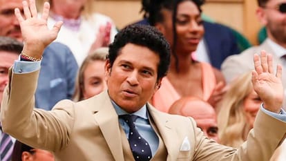 Sachin Tendulkar received a standing ovation from crowd at Centre Court in Wimbledon