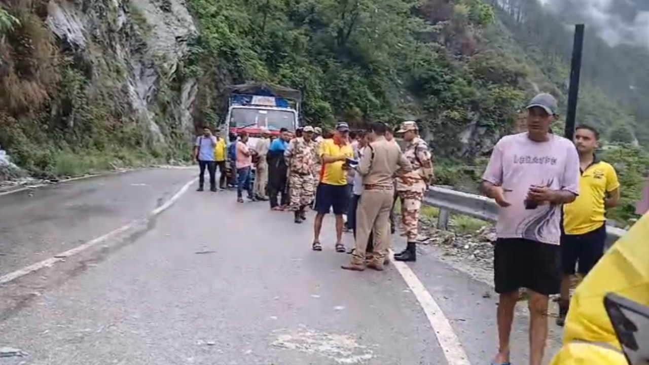 Uttarakhand Heavy rainfall Two people died after being buried under debris falling from Gauchar Karnaprayag