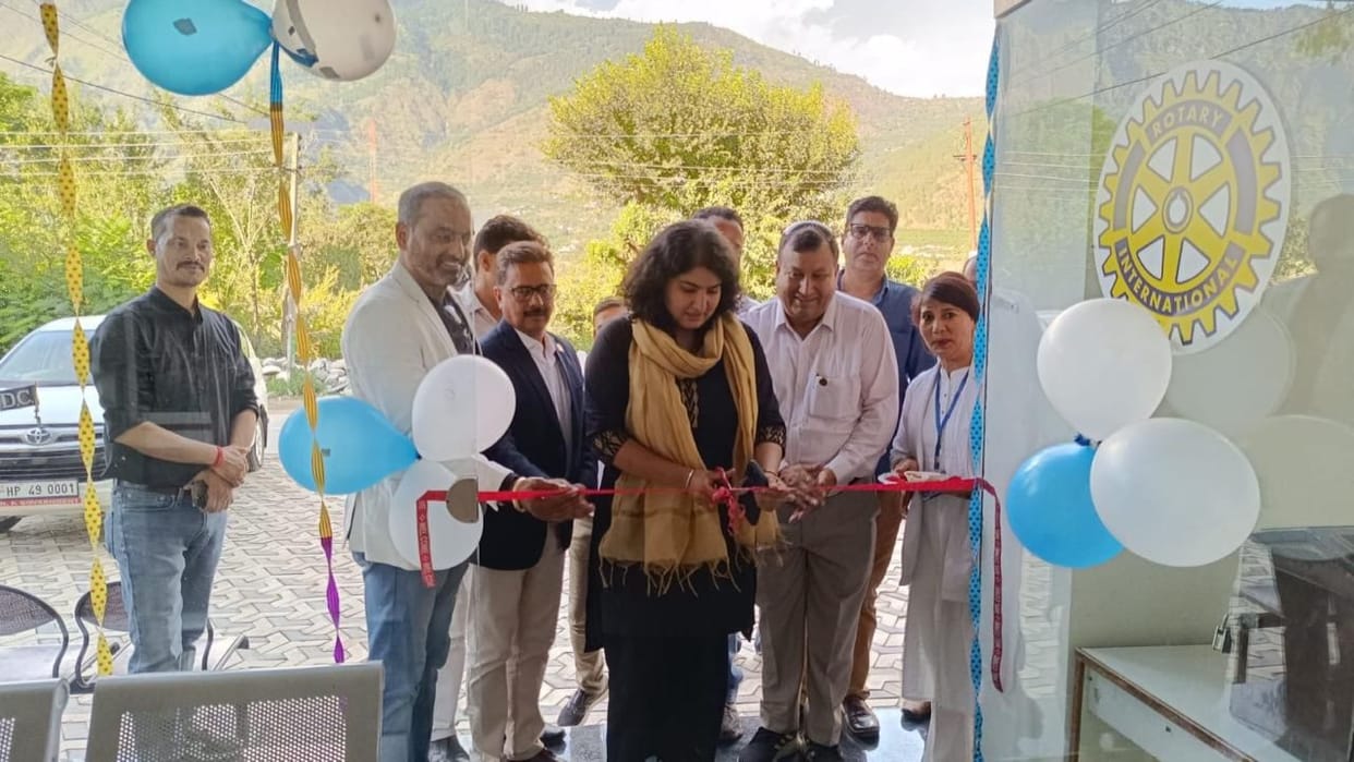 Kullu News Rotary Club new eye hospital opened in Bajaura machine brought from Japan installed